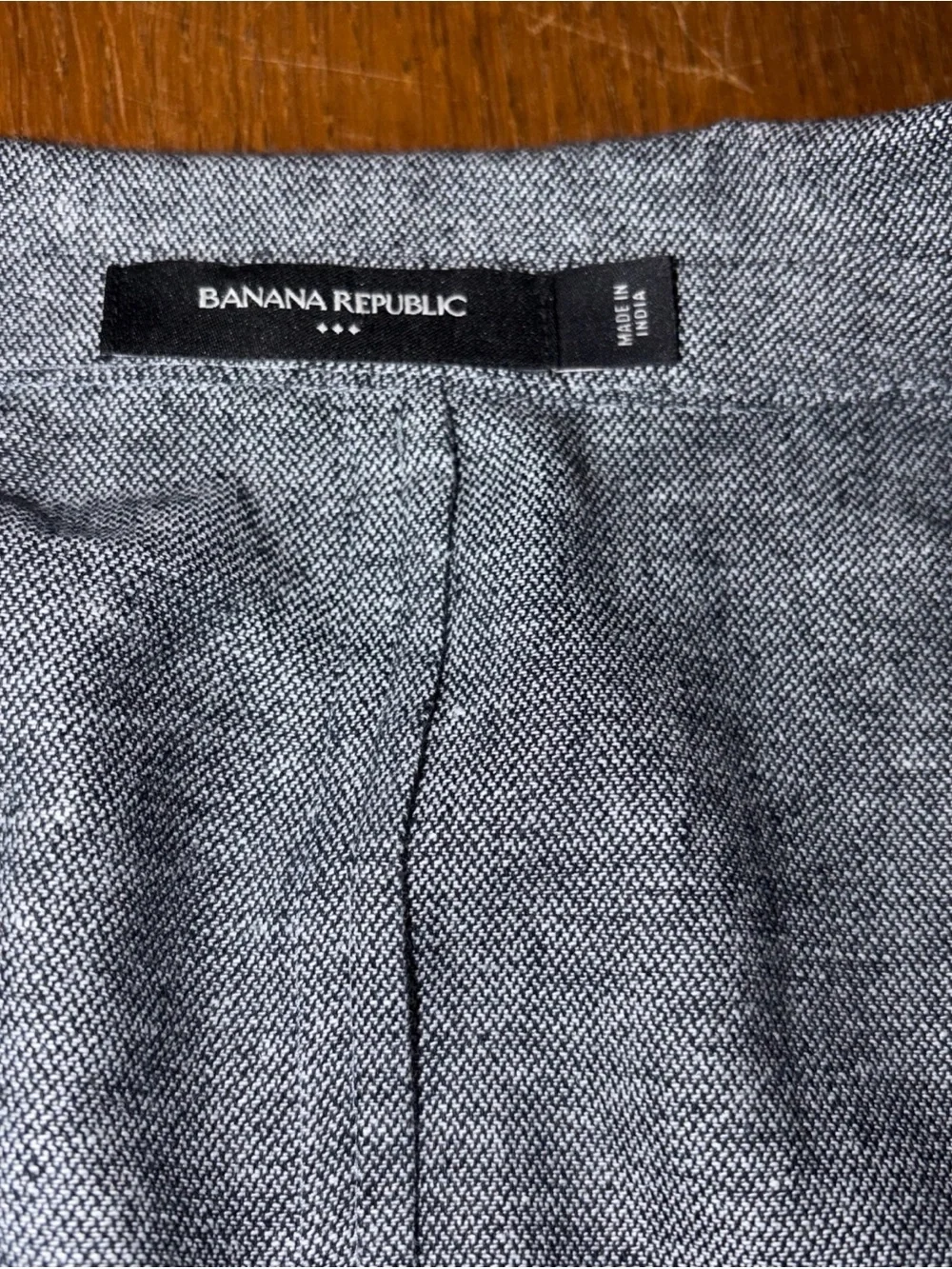 Banana Republic modern lightweight